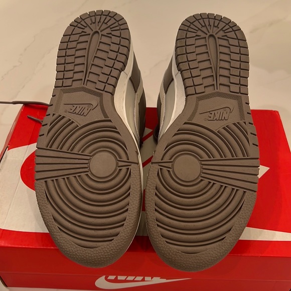 Nike Dunk Low Moon Fossil Size 8W | 6.5M FD0792-001 Authentic NIB read - Picture 8 of 16